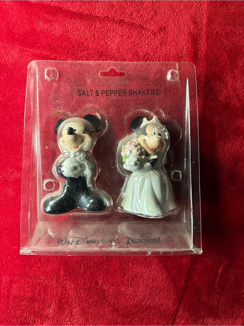 Walt Disney Mickey & Minnie Mouse Bride & Groom Salt & Pepper Shakers